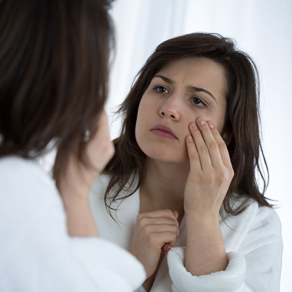 dark-circles-under-eyes-alberta-zia-cosmetic-clinic